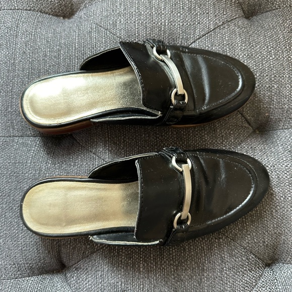 Nine West black calf leather loafers with silver metal detail (US 6) - Picture 2 of 4